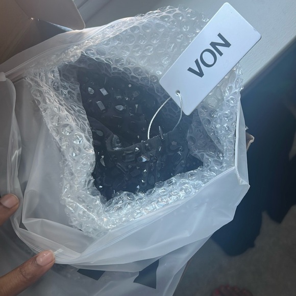 Denoa label onyx crystal gown - Picture 6 of 6